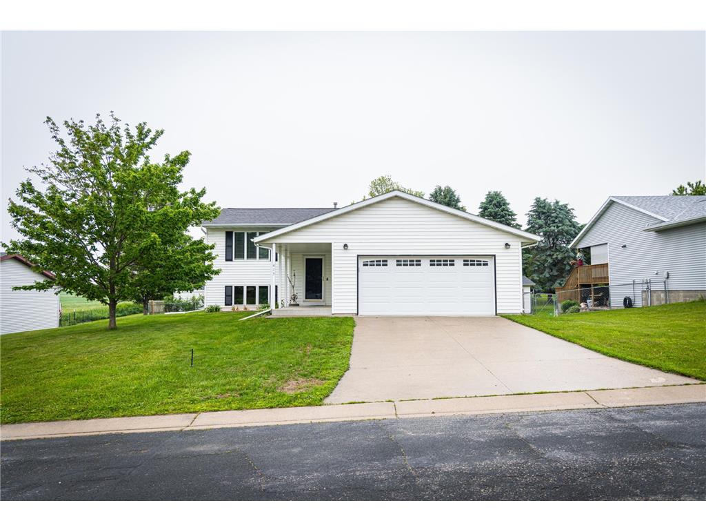 415 3rd Street NW Elgin MN 55932 6737690 image1