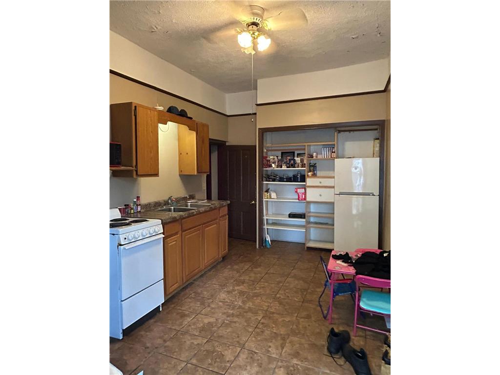 415 7th Avenue E Alexandria MN 56308 6755509 image30