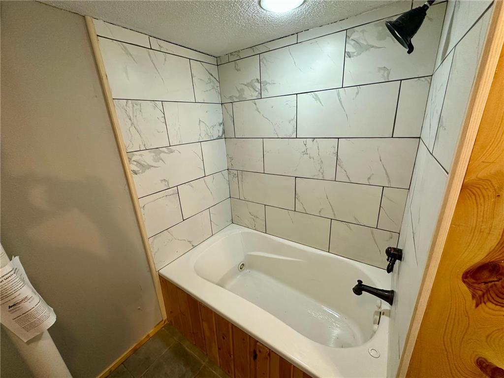 415 8th Street N Mountain Lake MN 56159 6802352 image19