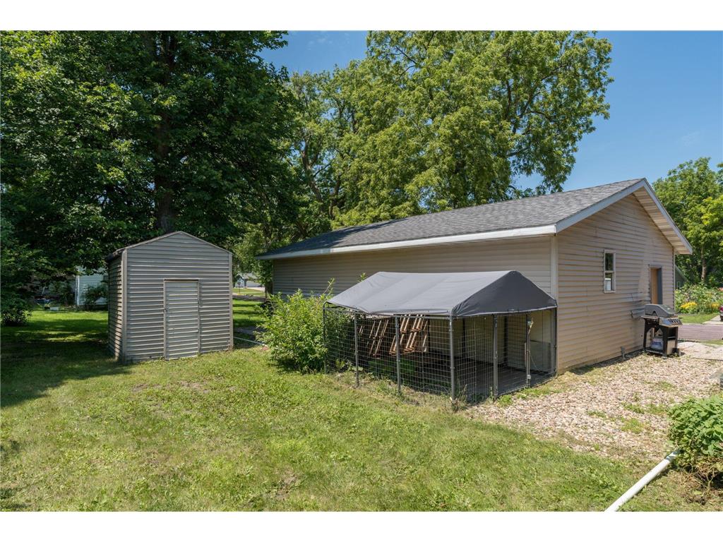 415 8th Street N Mountain Lake MN 56159 6802352 image26