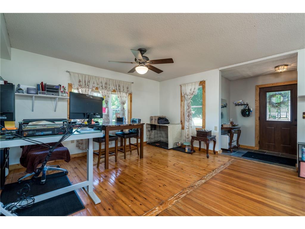 415 8th Street N Mountain Lake MN 56159 6802352 image5