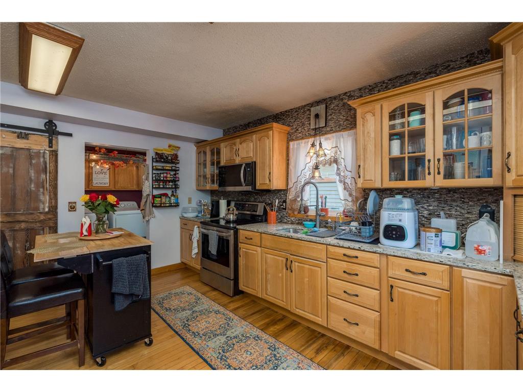 415 8th Street N Mountain Lake MN 56159 6802352 image8