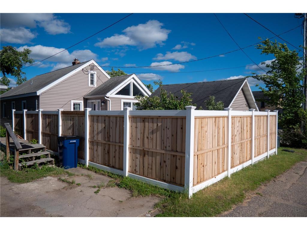 415 America Avenue NW Bemidji MN 56601 7097083 image4