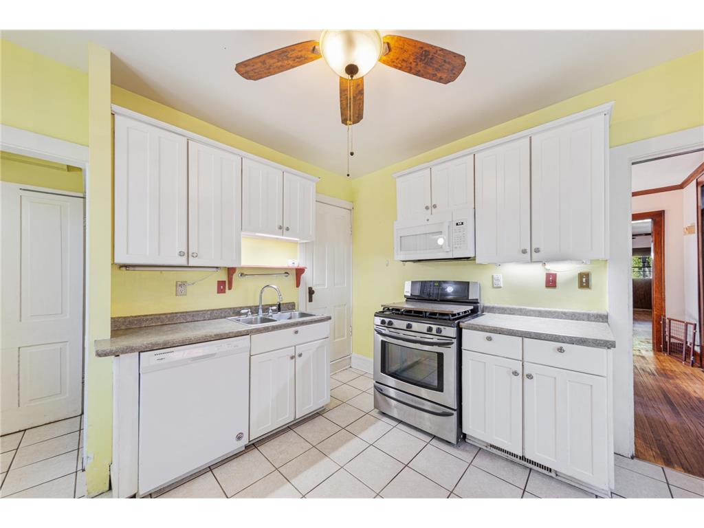 415 Division Street W Faribault MN 55021 7070772 image3