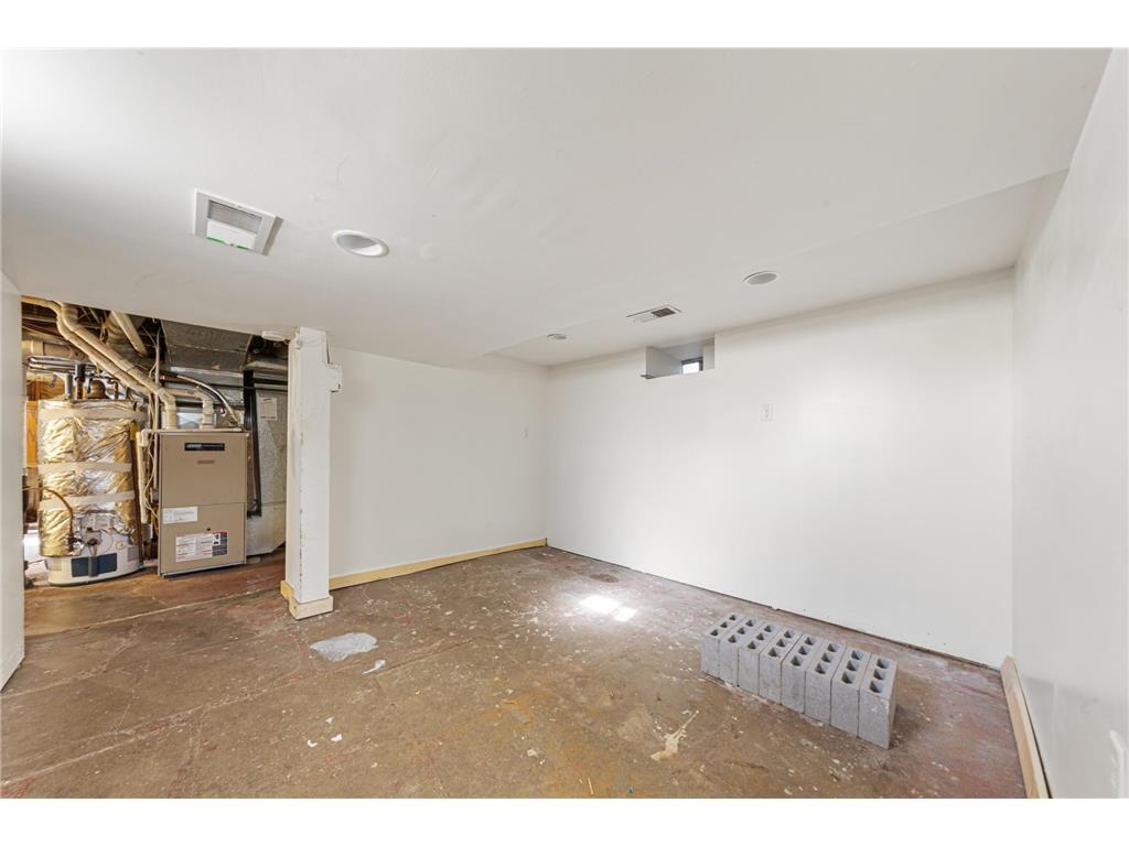 415 Division Street W Faribault MN 55021 7070772 image30