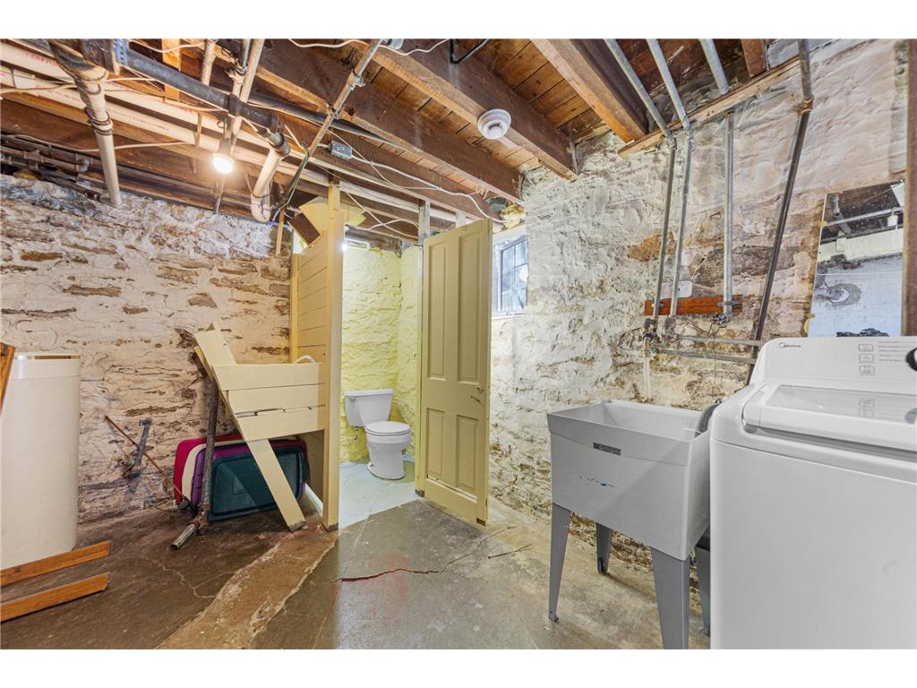 415 Division Street W Faribault MN 55021 7070772 image34