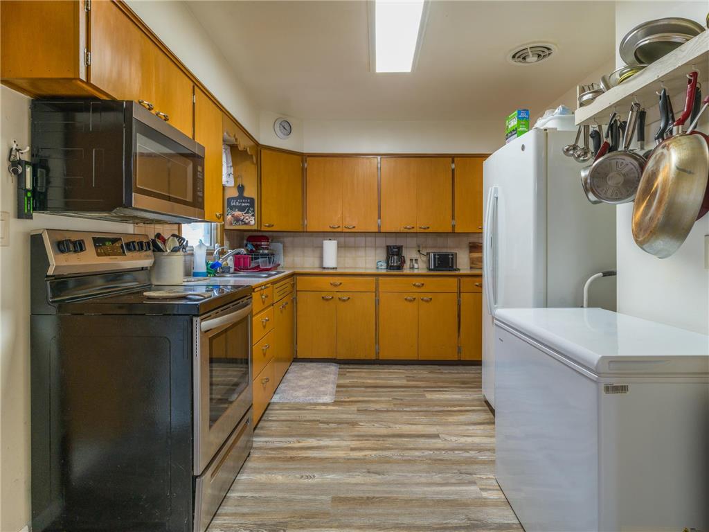 415 E Hawthorne Street Albert Lea MN 56007 7047789 image11