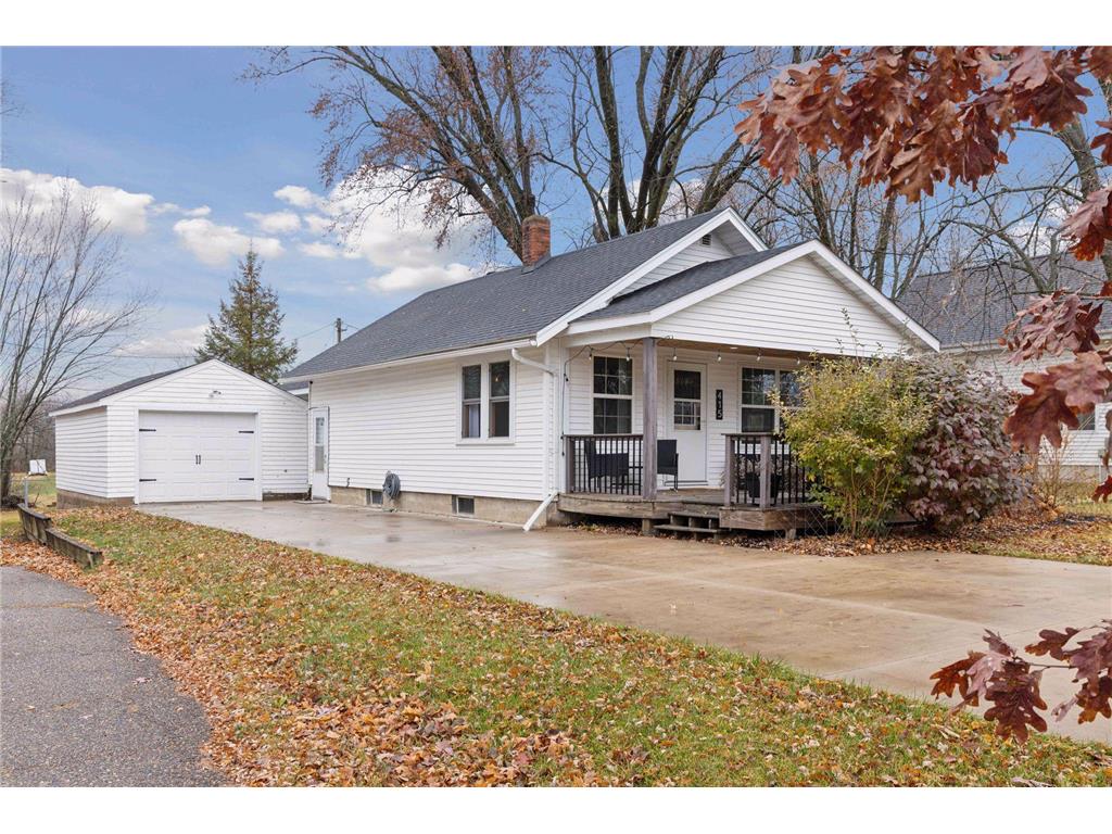 415 E Maple Street Woodville WI 54028 6629280 image1