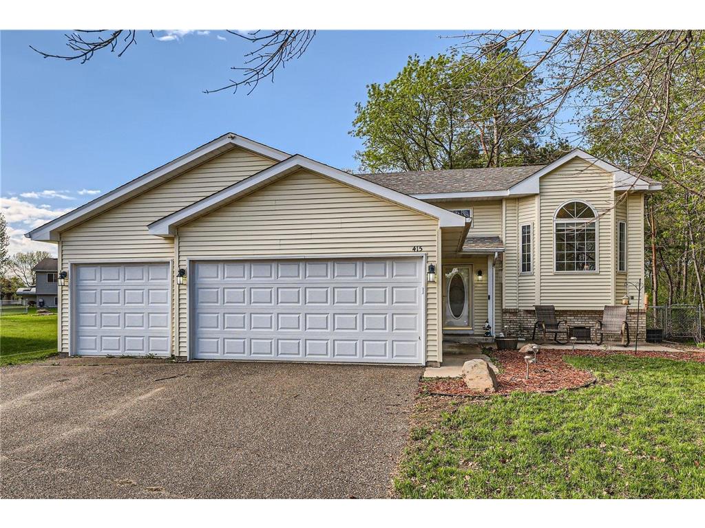 415 Elm Street SW Isanti MN 55040 6534174 image1