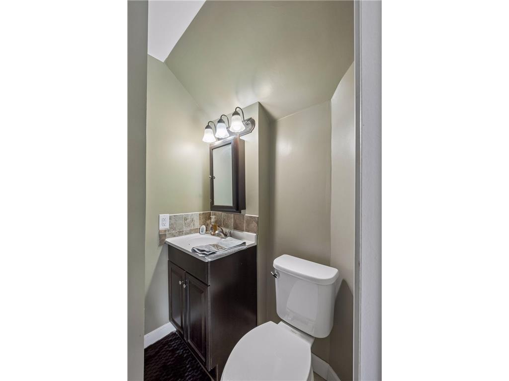415 Francis Street Faribault MN 55021 7102087 image15