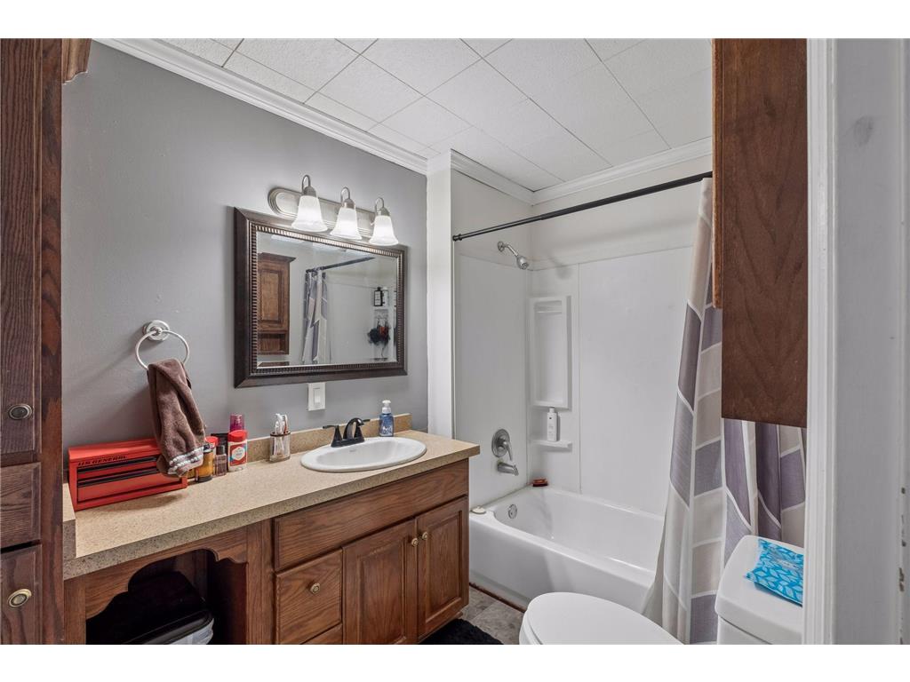 415 Francis Street Faribault MN 55021 7102087 image26