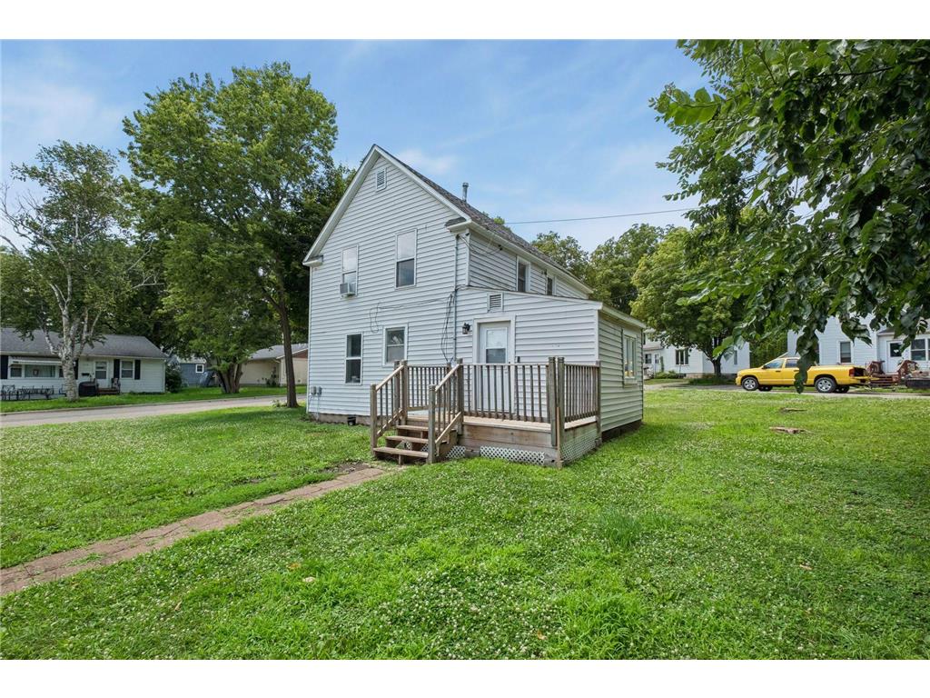 415 Francis Street Faribault MN 55021 7102087 image28