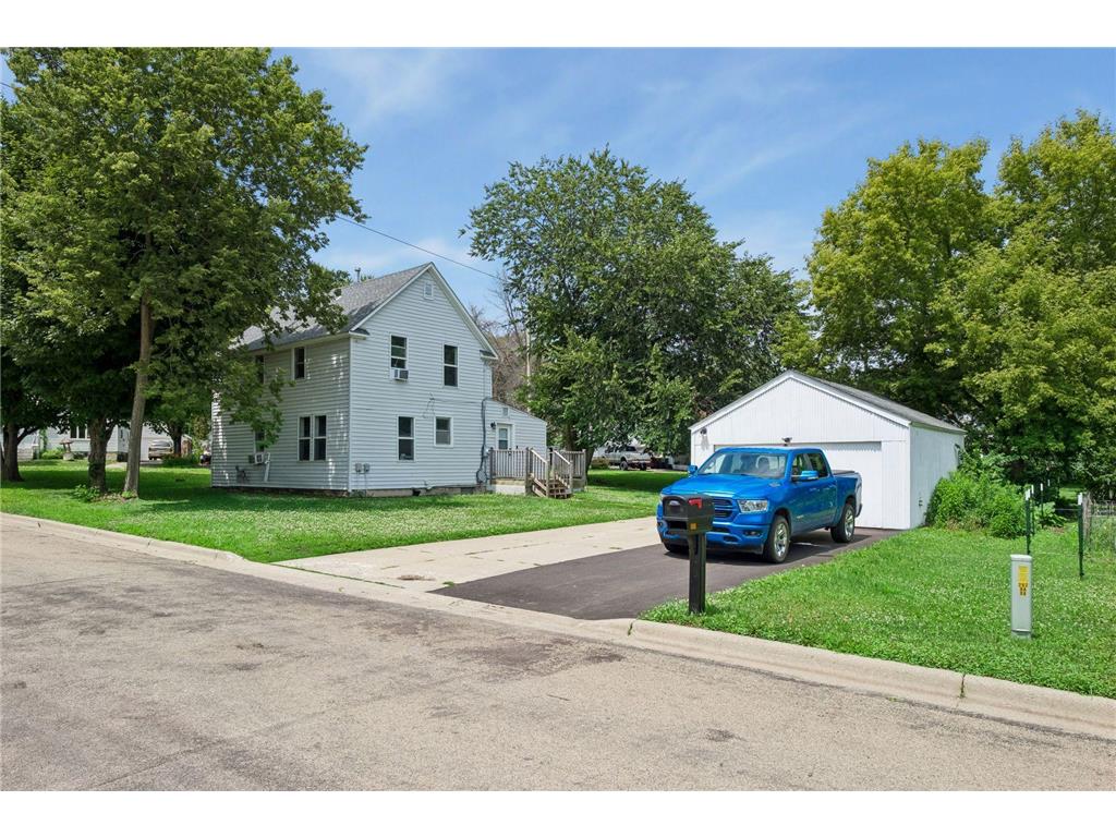 415 Francis Street Faribault MN 55021 7102087 image34
