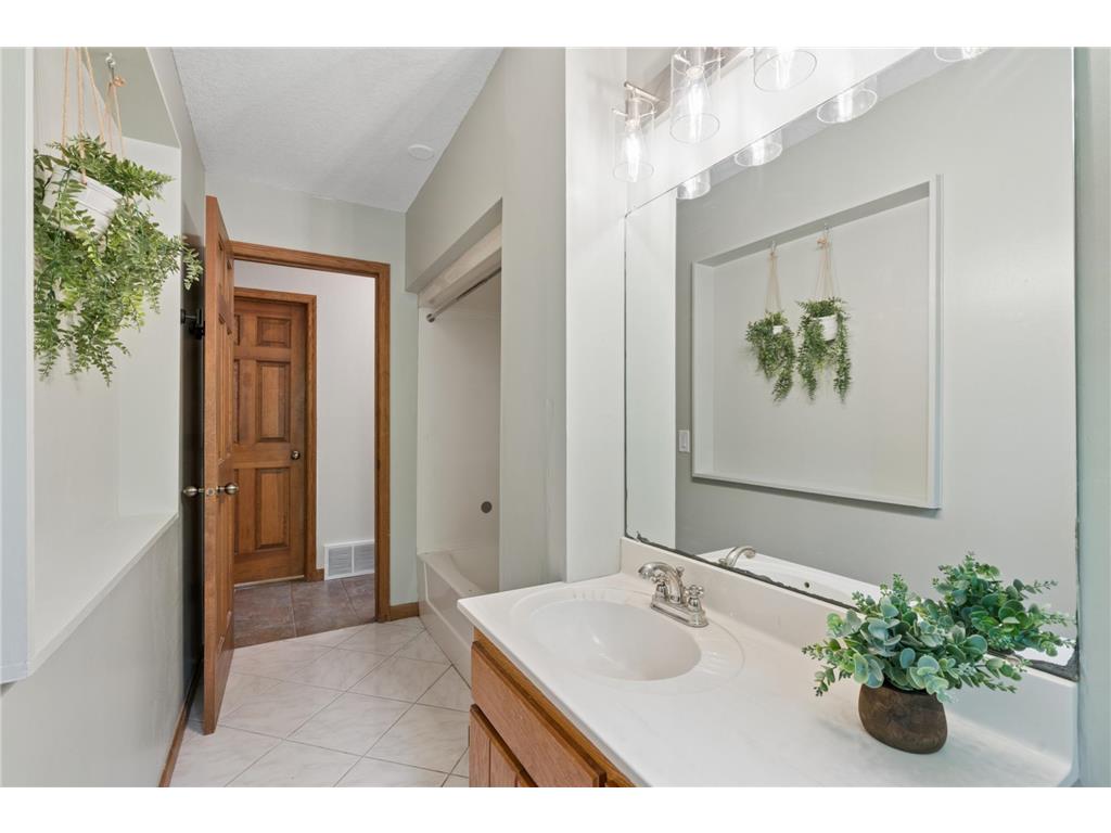 415 Magnolia Lane N Plymouth MN 55441 7098461 image24