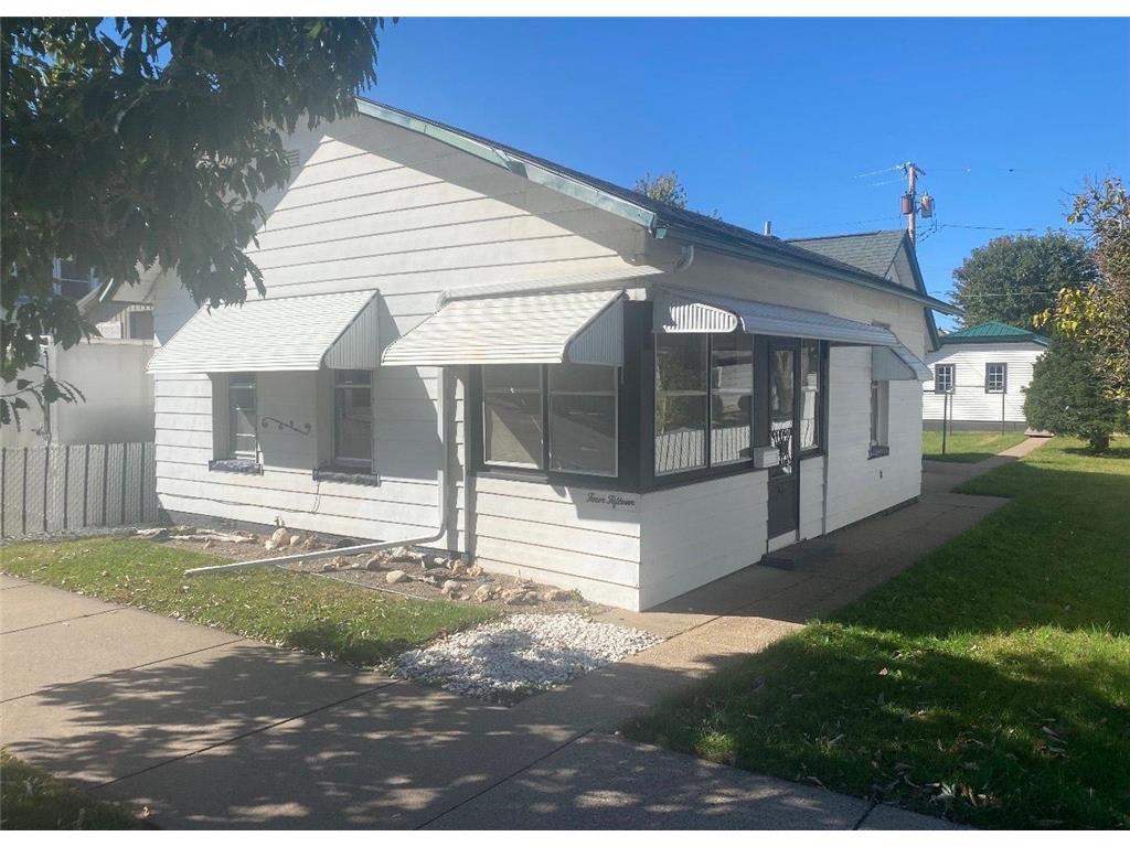 415 Mankato Avenue Winona MN 55987 6807337 image1