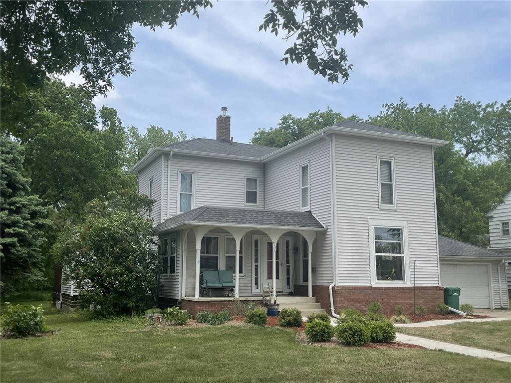 415 N 3rd Street Marshall MN 56258 6381102 image1