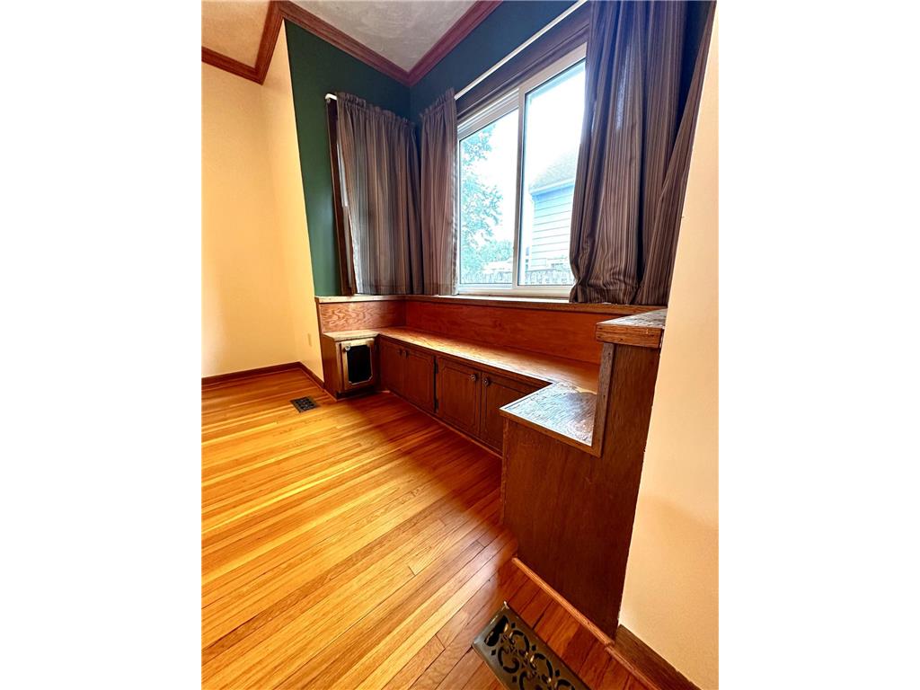 415 N 6th Street Marshall MN 56258 7086622 image23