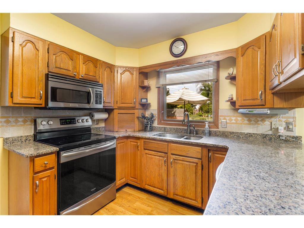 415 N 8th Street River Falls WI 54022 7095331 image13