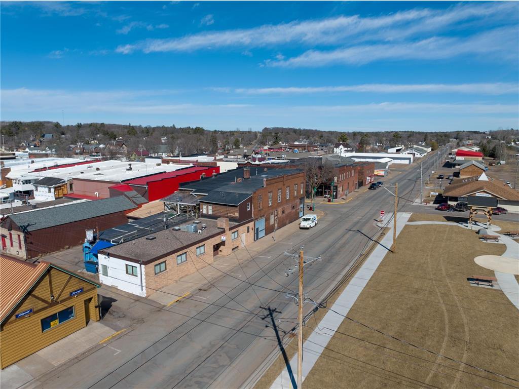 415 N Front Street Spooner WI 54801 6411075 image1