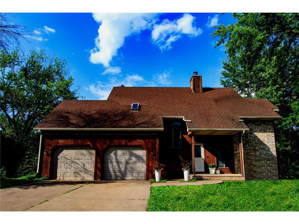 415 River Hills Road River Falls WI 54022 6748012 image1