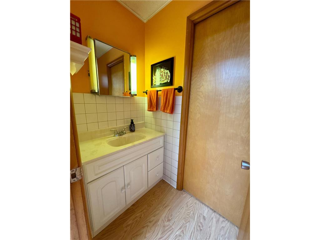 415 Roosevelt Street NE Warroad MN 56763 7089289 image19