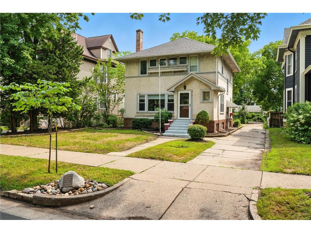 415 W 8th Street Winona MN 55987 6772362 image1