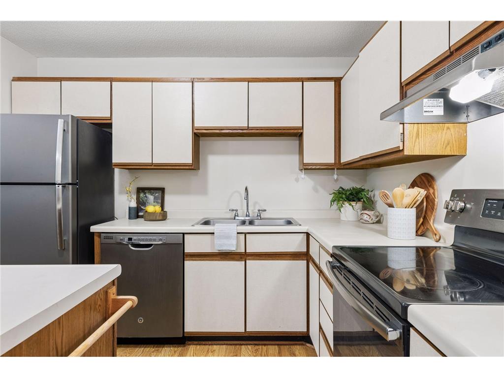 4151 Boone Avenue N #106 New Hope MN 55427 7028147 image15