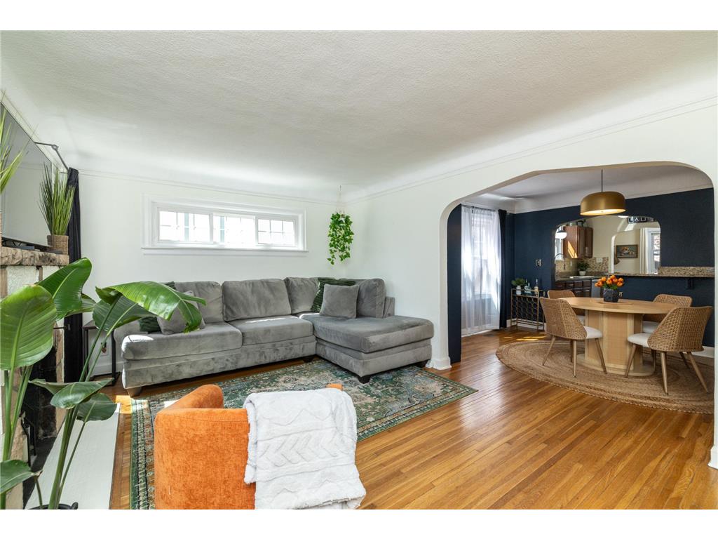 4151 Queen Avenue N Minneapolis MN 55412 7067103 image4