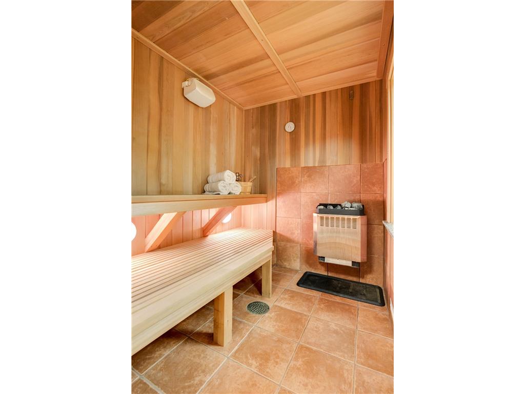 4151 Rice Street Shoreview MN 55126 6818039 image77