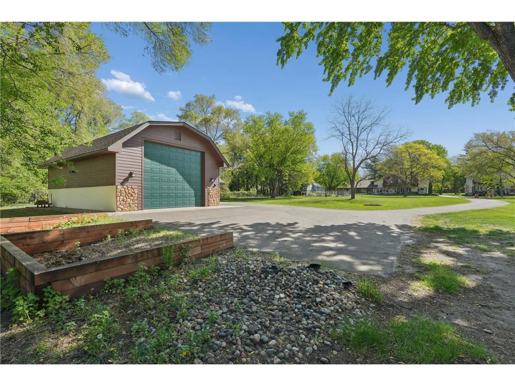 4151 Rice Street Shoreview MN 55126 7015761 image13