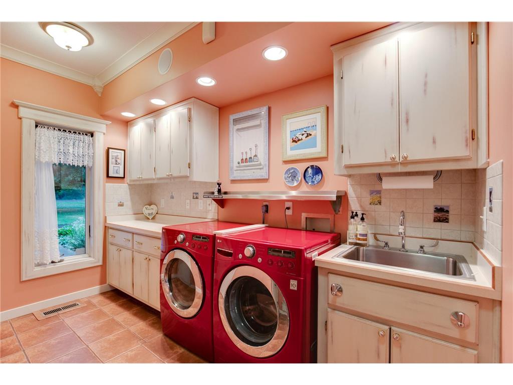 4151 Rice Street Shoreview MN 55126 7015761 image39