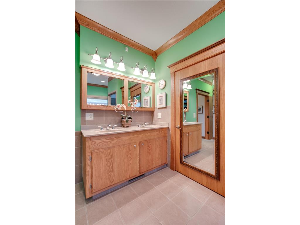 4151 Rice Street Shoreview MN 55126 7015761 image43