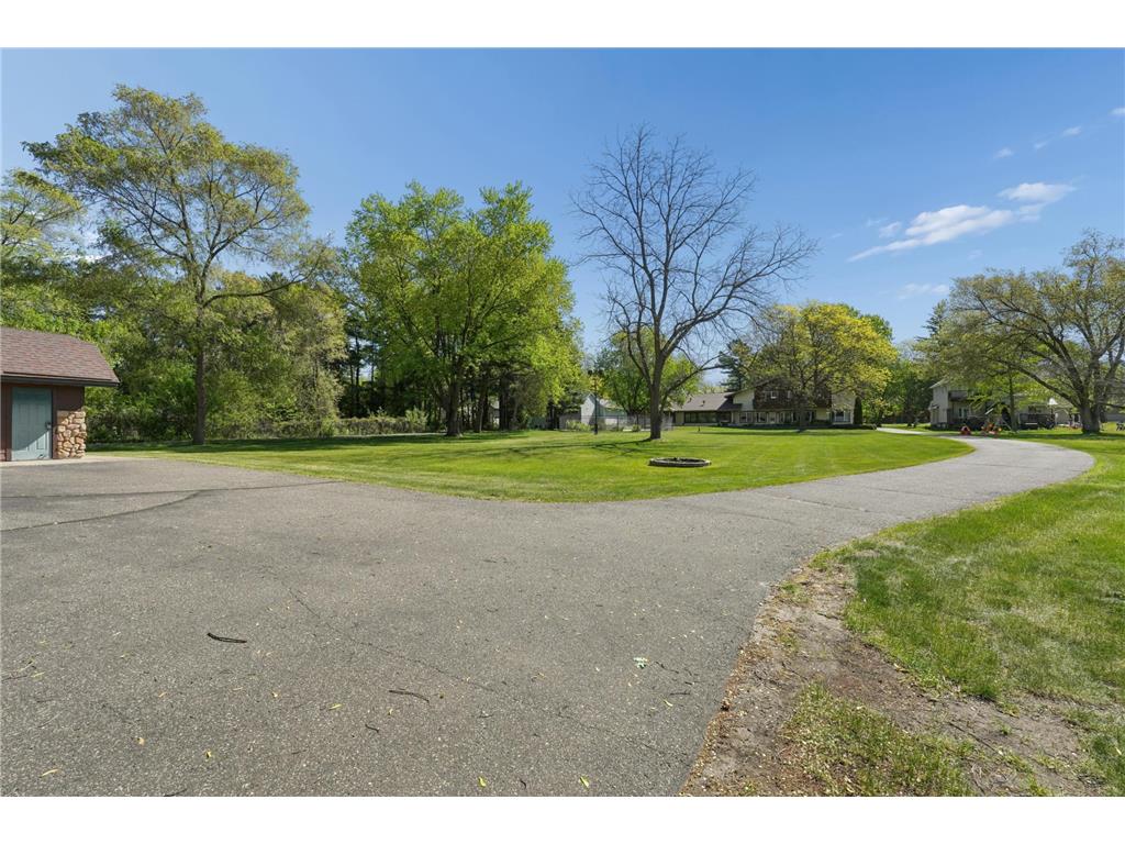 4151 Rice Street Shoreview MN 55126 7015761 image8