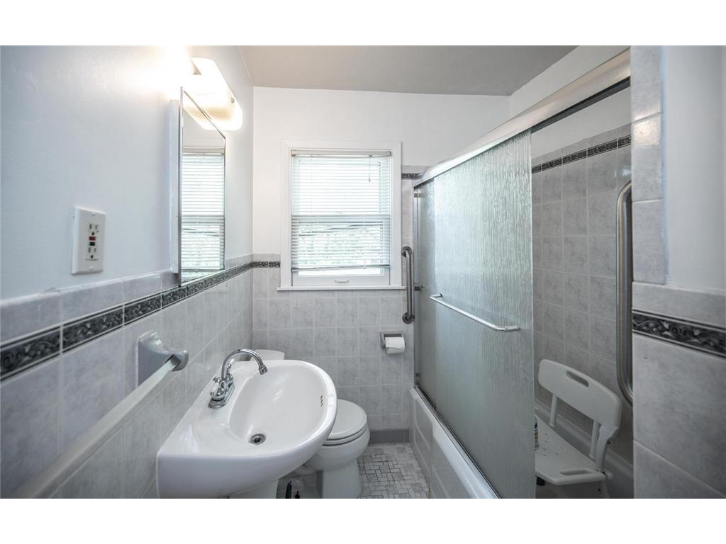 4151 Xenia Avenue N Robbinsdale MN 55422 7082872 image14