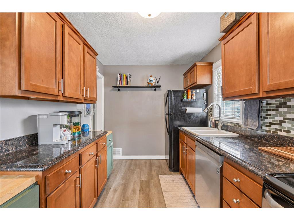4152 Adair Avenue N Robbinsdale MN 55422 7065749 image10