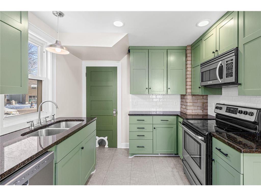 4152 Minnehaha Avenue Minneapolis MN 55406 7002327 image8