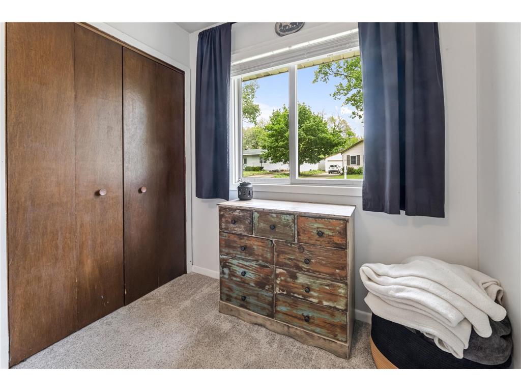 4155 W 8th Street Goodview MN 55987 7075973 image10