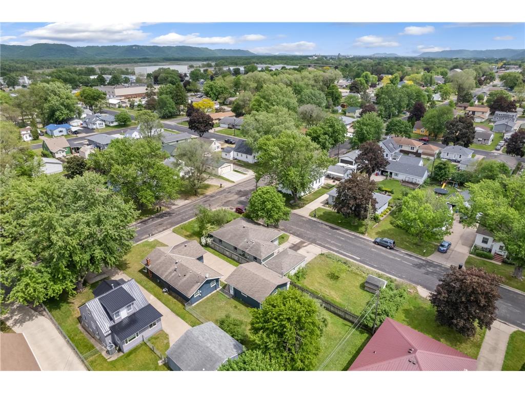 4155 W 8th Street Goodview MN 55987 7075973 image23