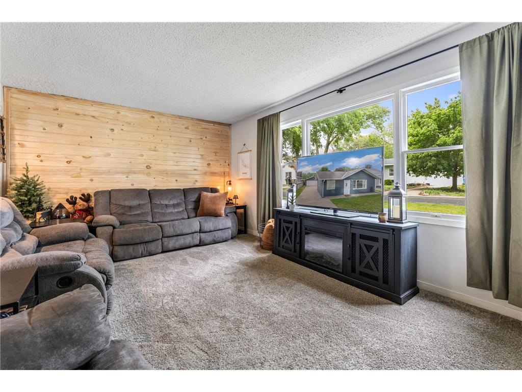 4155 W 8th Street Goodview MN 55987 7075973 image4