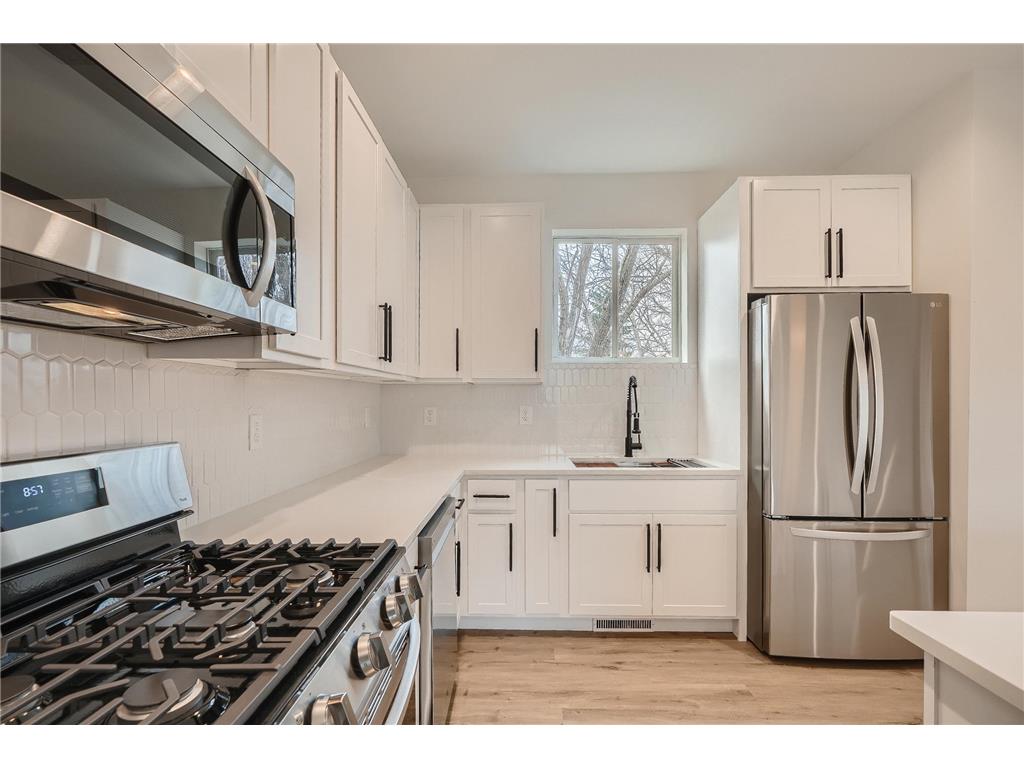 4157 Old Sibley Memorial Highway Eagan MN 55122 6311799 image1