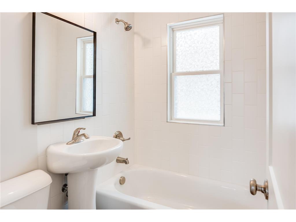 4158 Zane Avenue N Robbinsdale MN 55422 7025352 image13