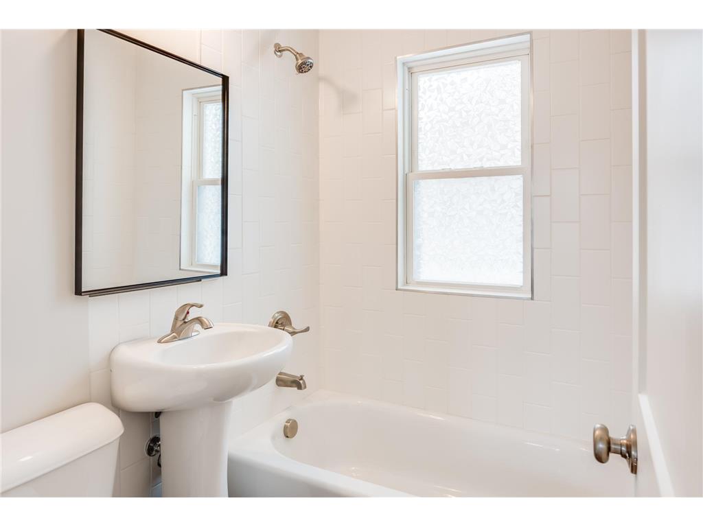 4158 Zane Avenue N Robbinsdale MN 55422 7072976 image14