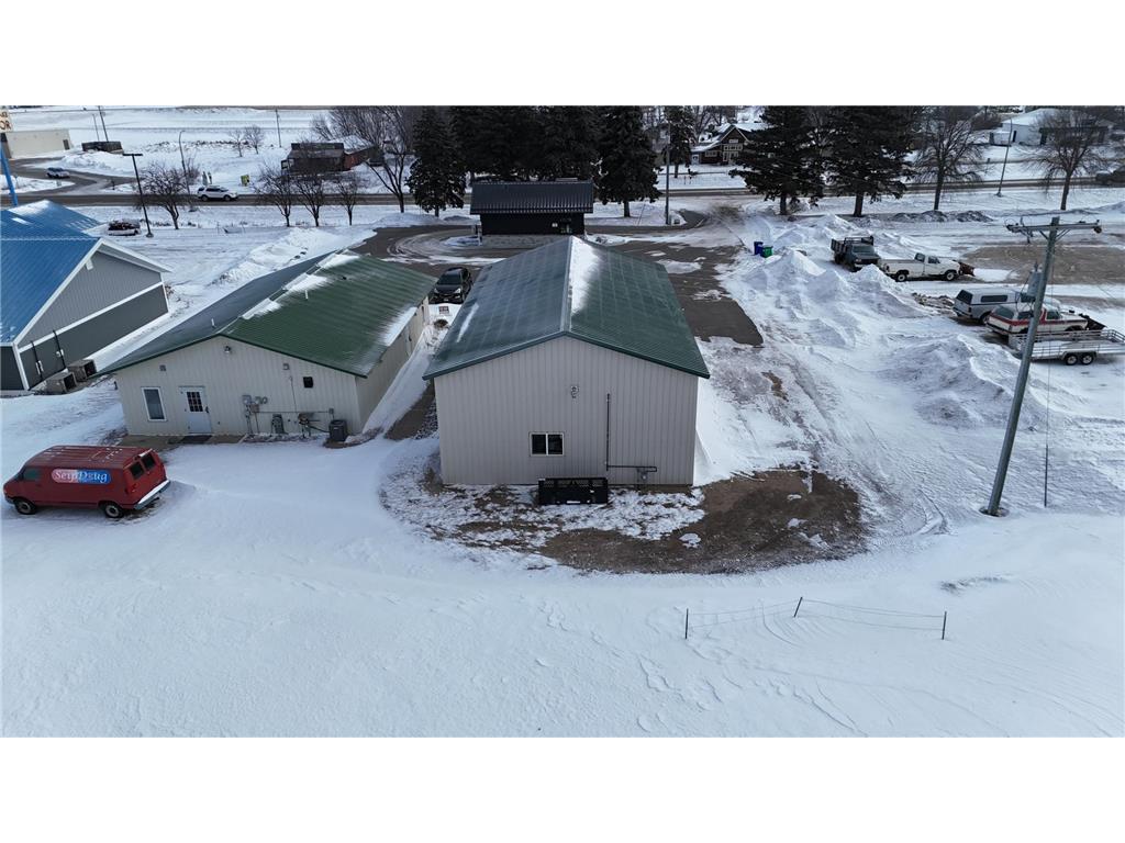 416 1/2 S Lake Avenue Battle Lake MN 56515 7011381 image15