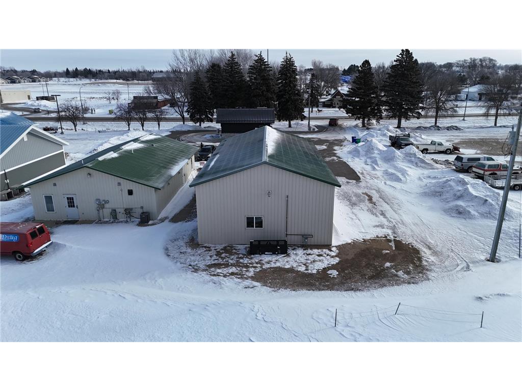 416 1/2 S Lake Avenue Battle Lake MN 56515 7011381 image4