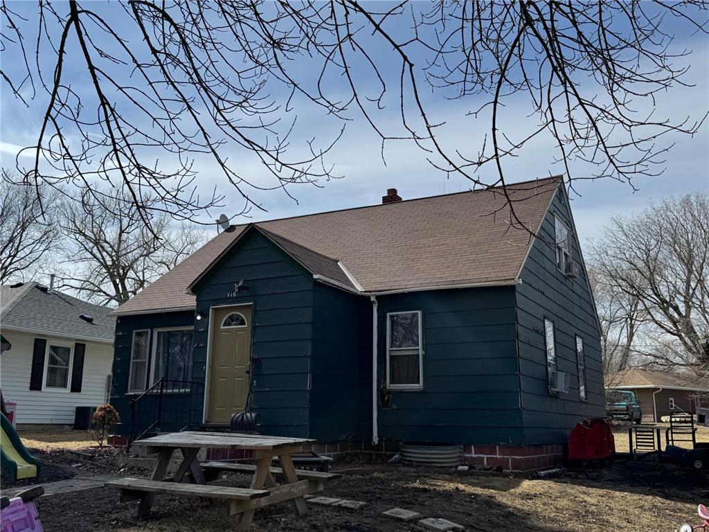 416 2nd Street SW Renville MN 56284 6690545 image1