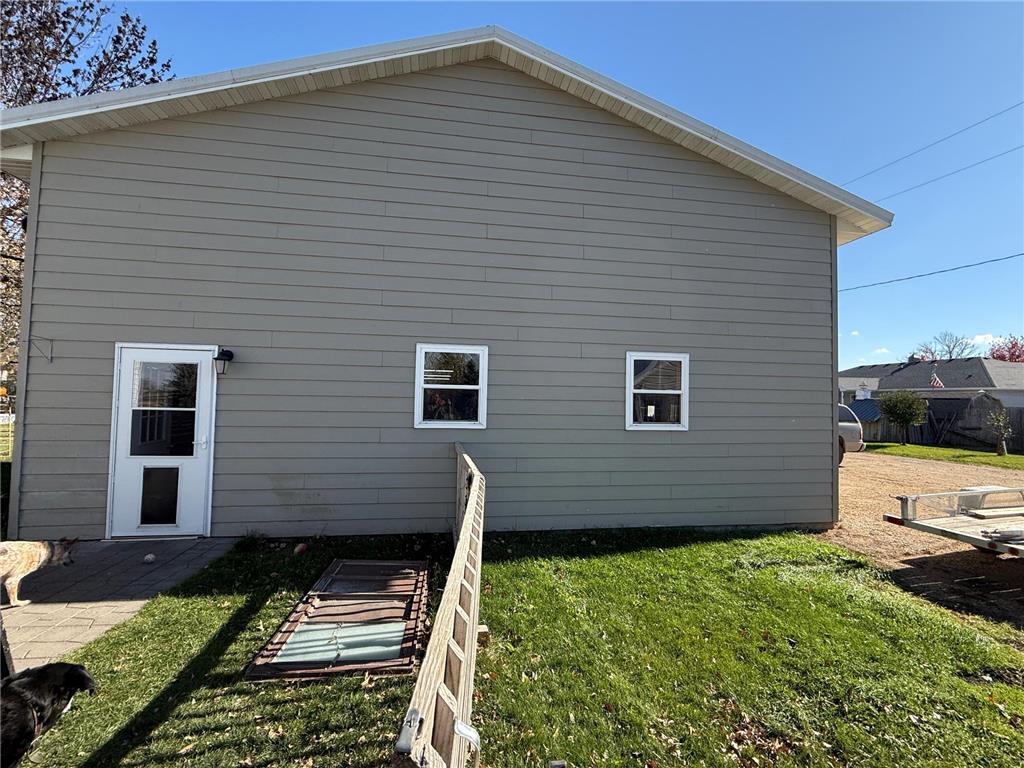 416 3rd Street Bruce SD 57220 6811299 image32