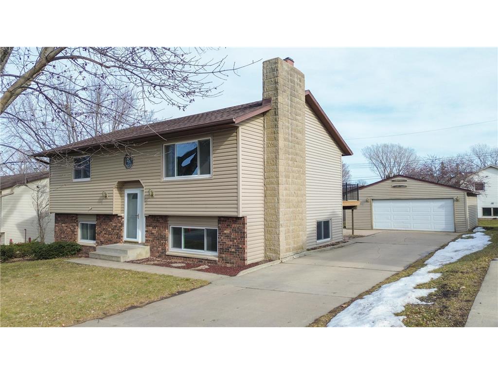 416 41st Avenue NW, Rochester, MN, 55901 MLS 6485666 Edina Realty