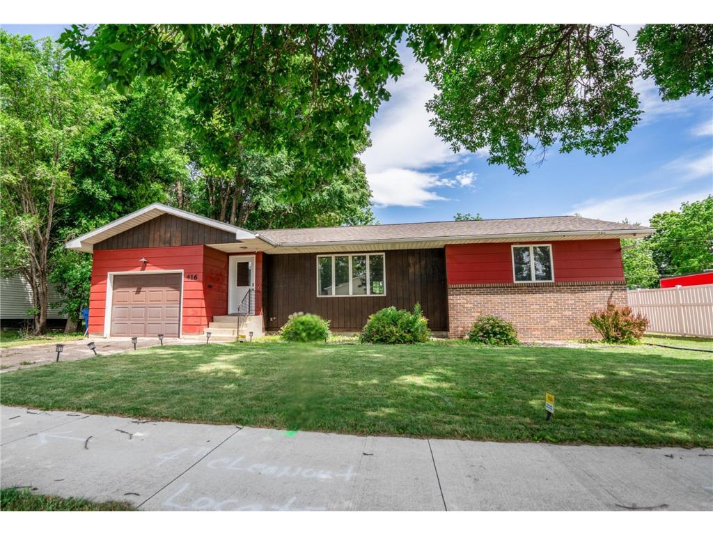 416 8th Avenue Madison MN 56256 7095526 image1