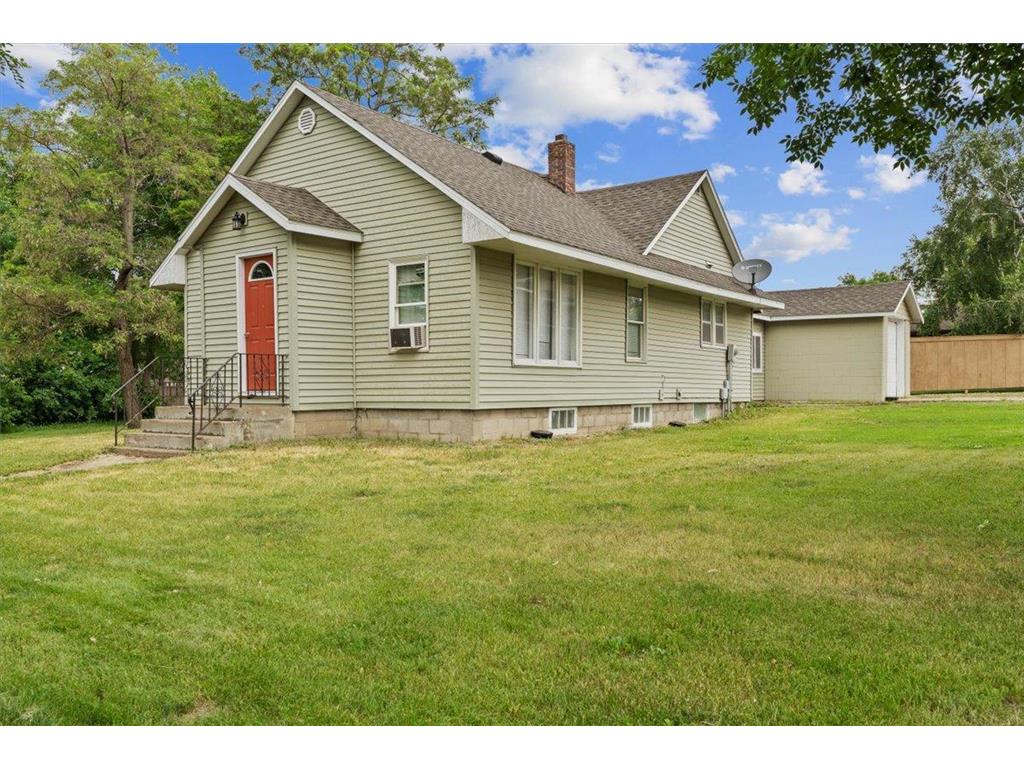 416 Colfax Avenue SW Wadena MN 56482 6389293 image1