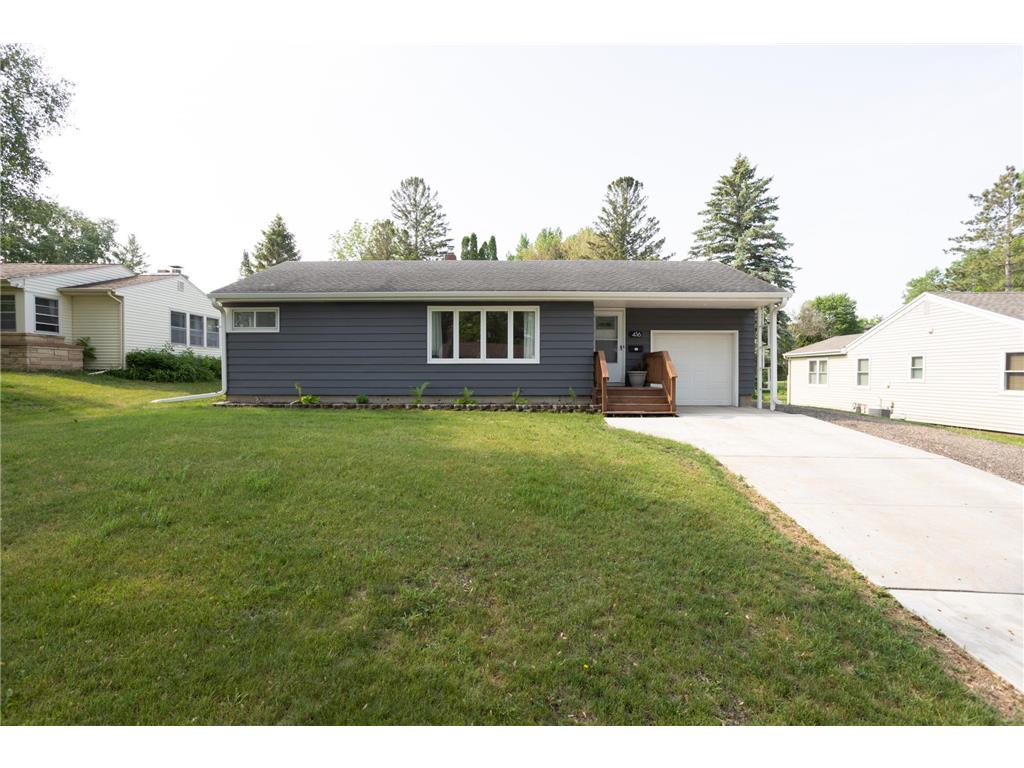 416 E St Charles Avenue Fergus Falls MN 56537 6382359 image1